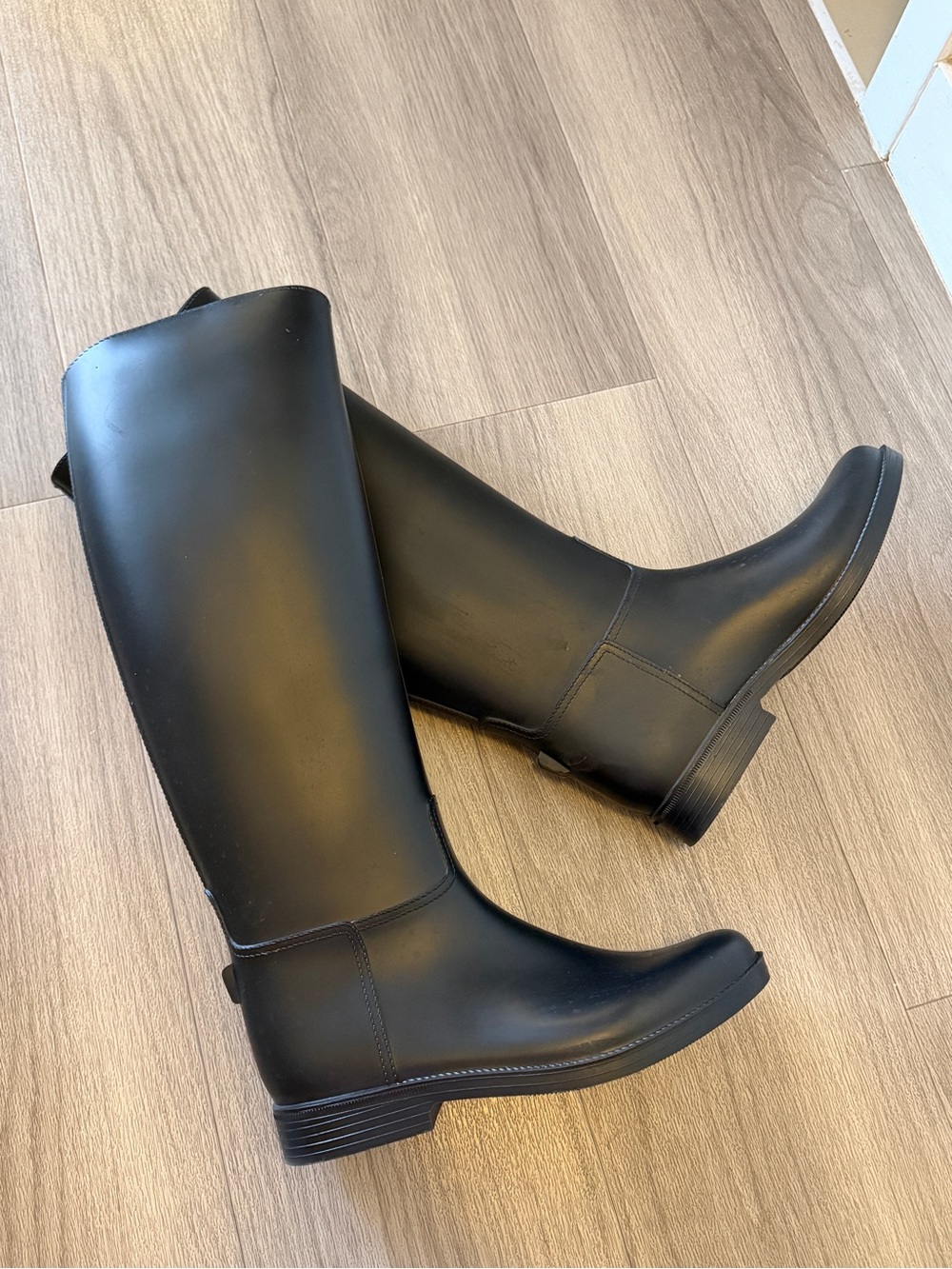 Equestrian style rubber riding boots